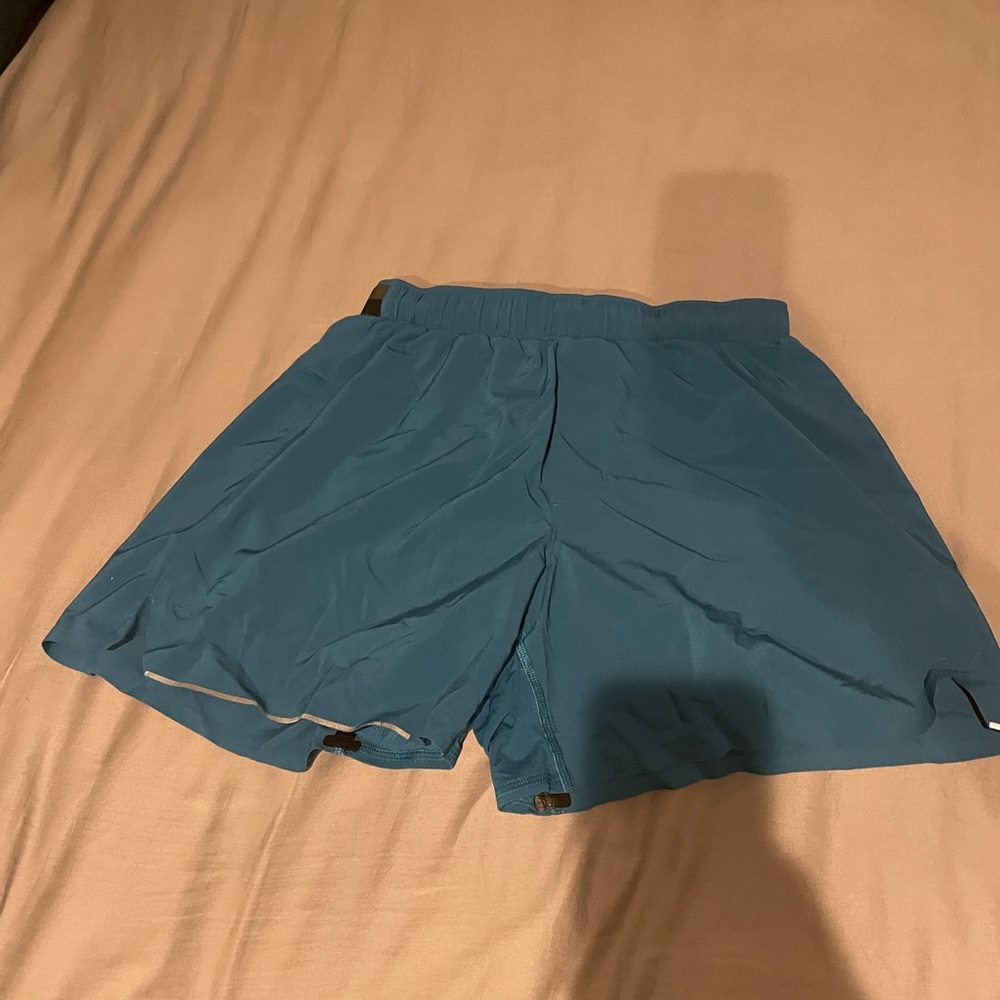 Mens LuluLemon 6’ Blue Surge Short liner less size S